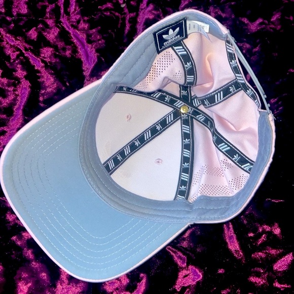 Pink women’s superlite performance cap - Picture 2 of 2